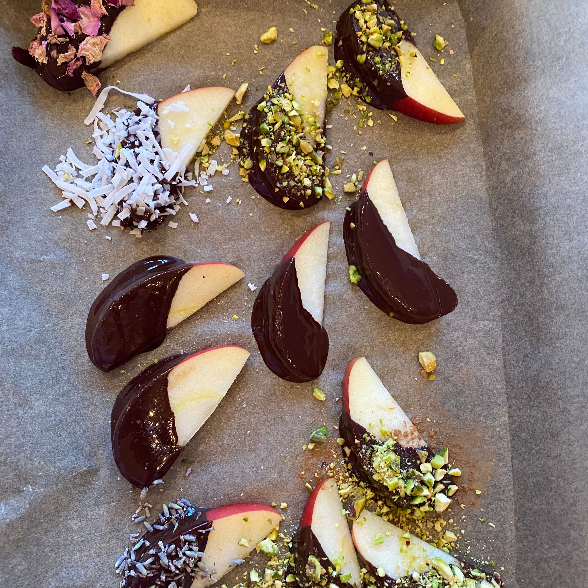 Easy Chocolate Covered Apples